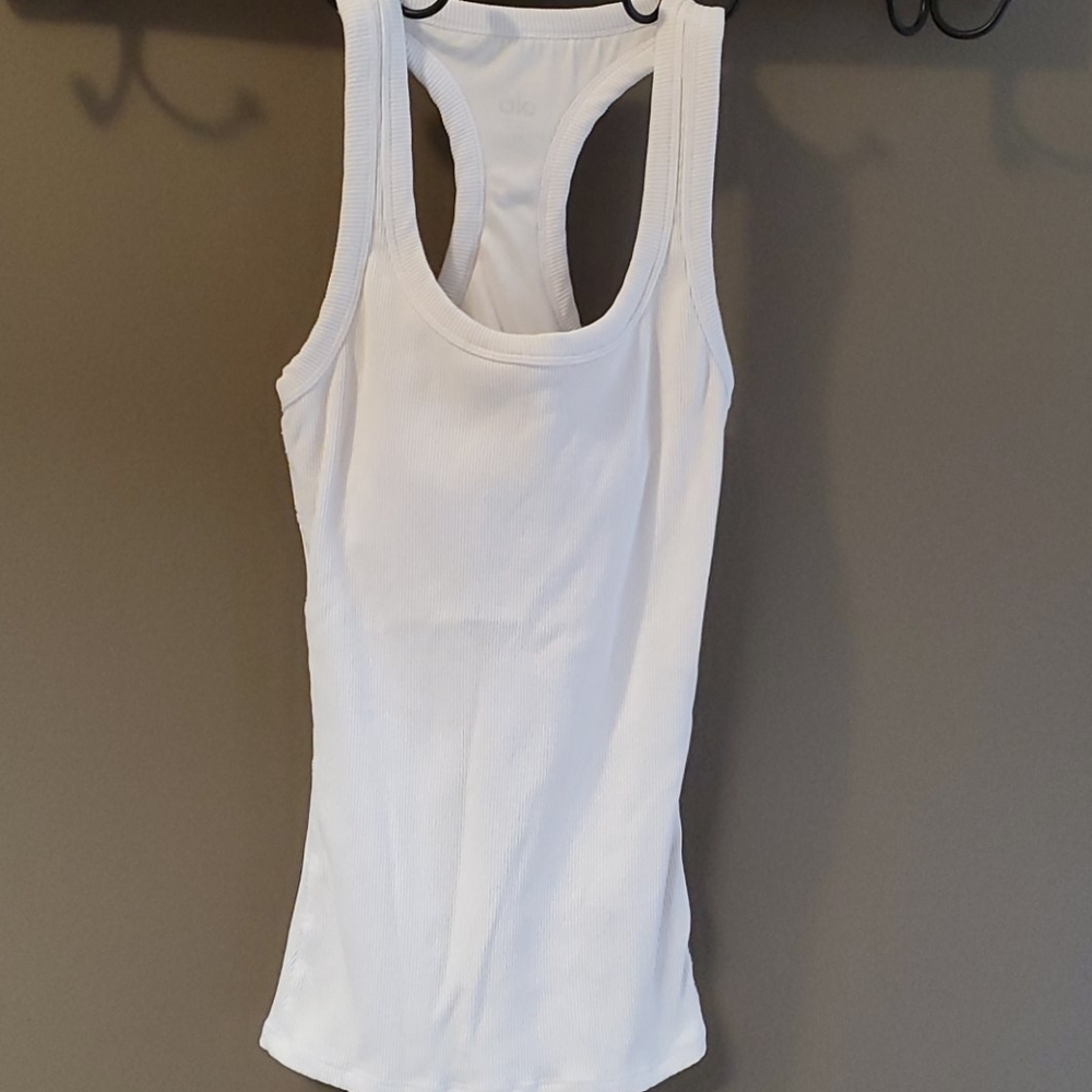 ALO yoga tank top